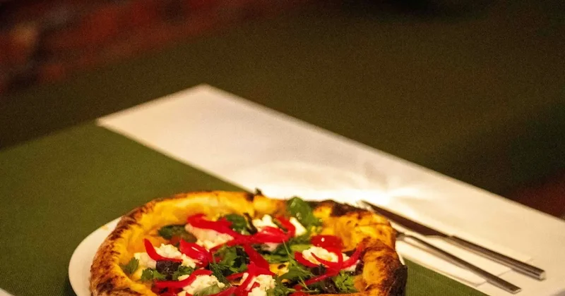 Köklü pizzacı battı! Tüm şubeleri kapatıldı