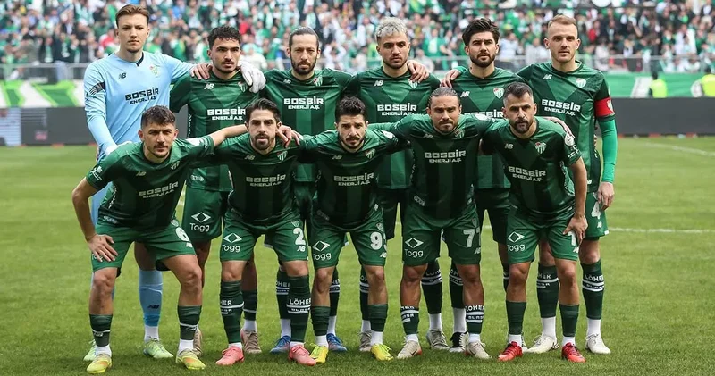 Bursaspor şampiyonluk için geri sayıma geçti