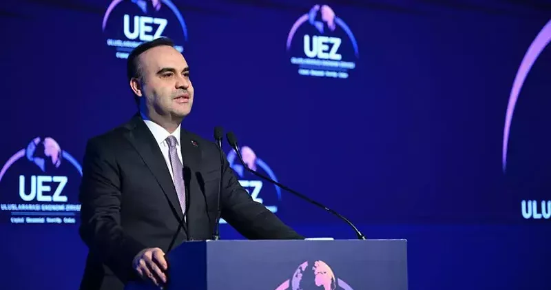 Bakan Kacır: Türkiye başka hiçbir ülkenin yakınsamayı dahi başaramadığı bir ihracat kabiliyeti seviyesine erişti