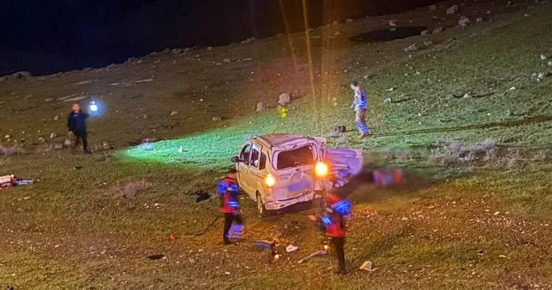 Cizre de araç şarampole devrildi: 1 ölü, 1 yaralı Son dakika haberleri
