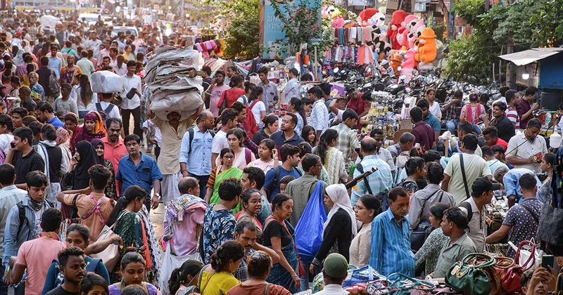 Dünyanın en kalabalık ülkesi Hindistan’da nüfus sayımı başladı