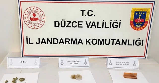 Jandarma uygulamasında 8 kişi uyuşturucu maddeyle yakalandı Düzce Haberleri
