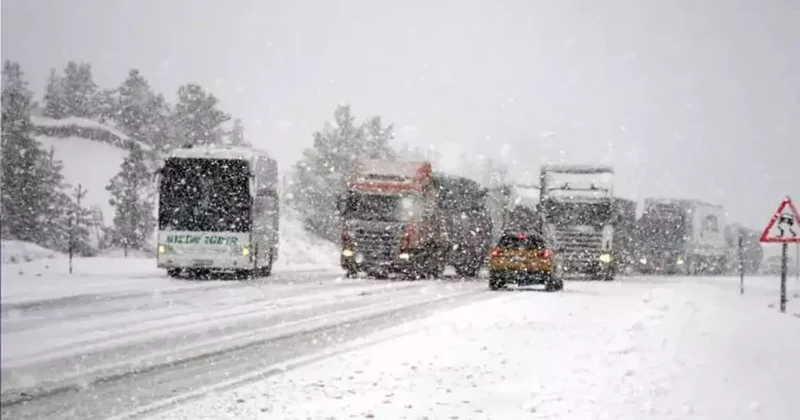 Türkiye nin dört bir yanında bahar ortasında kar yağışı: Erzurum, Sivas, Rize, Sinop...