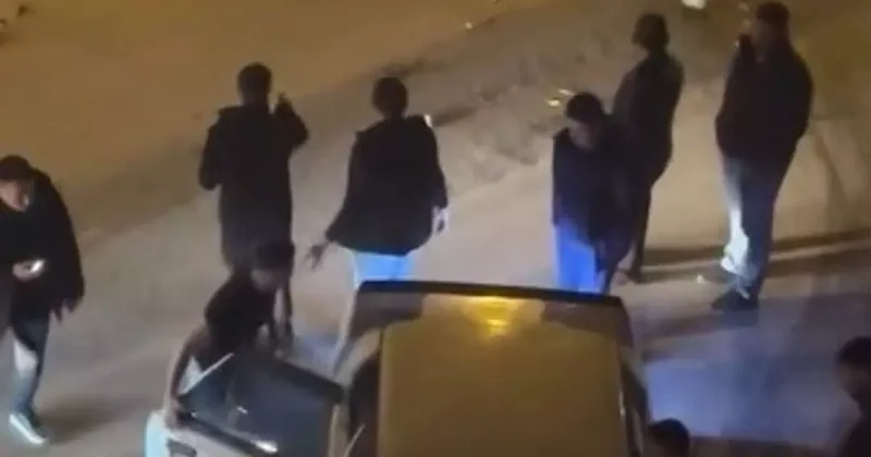 Kontrolden çıkan araç ters yola girdi, otomobil ile kafa kafaya çarpıştı