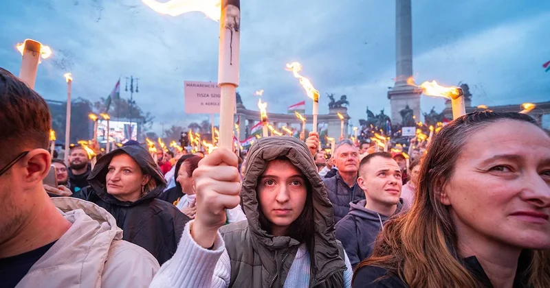 Otoriter için yolun sonu Sözcü Gazetesi