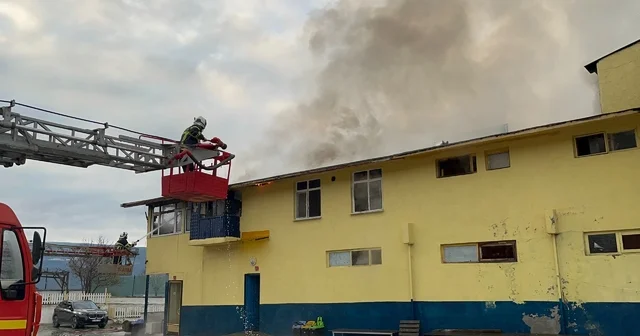 Kastamonu da tekstil ve filtre malzemeleri üretilen fabrikada yangın Kastamonu Haberleri