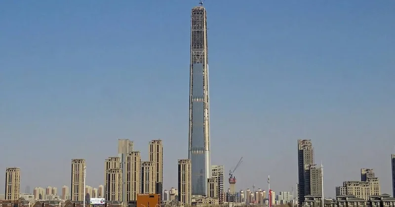 Dünyanın en yüksek tamamlanmamış gökdeleni için 18 yıl sonra bir ilk Sözcü Gazetesi