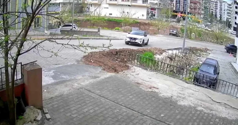 Şanlıurfa da el freni çekilmeyen otomobil dereye uçtu