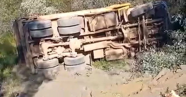 Alanya da kamyon şarampole devrildi sürücü hayatını kaybetti Antalya Haberleri