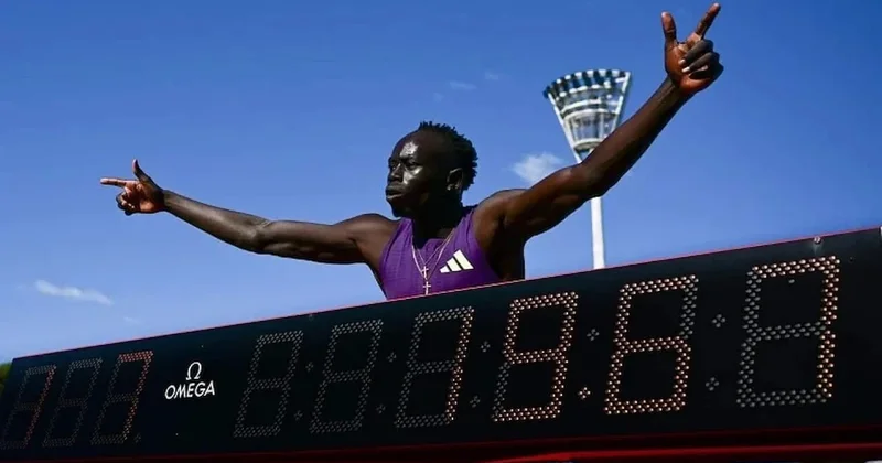 Yeni bir yıldız doğuyor! 18 yaşında Usain Bolt un rekorunu kırdı Sözcü Gazetesi