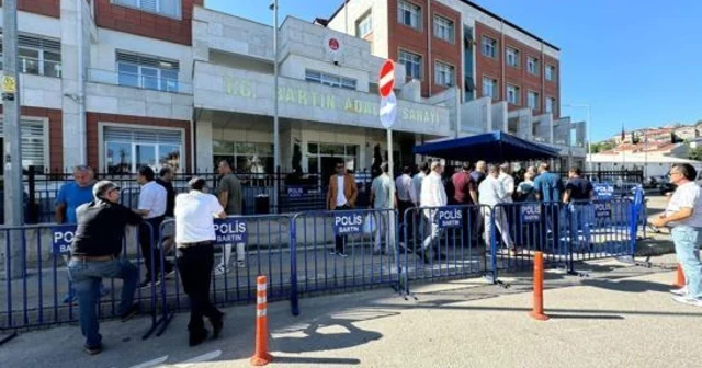 33 şüphelinin tutuklandığı cinsel istismar soruşturmasında, çocuğun annesi de tutuklandı Bartın Haberleri
