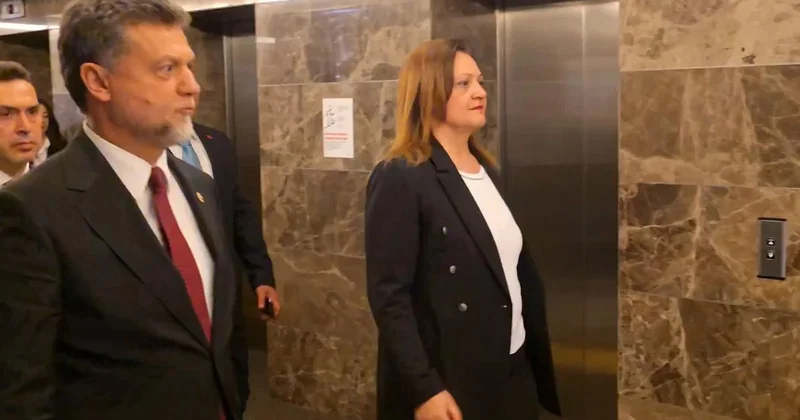 Burcu Köksal, AK Parti Genel Merkez binasında
