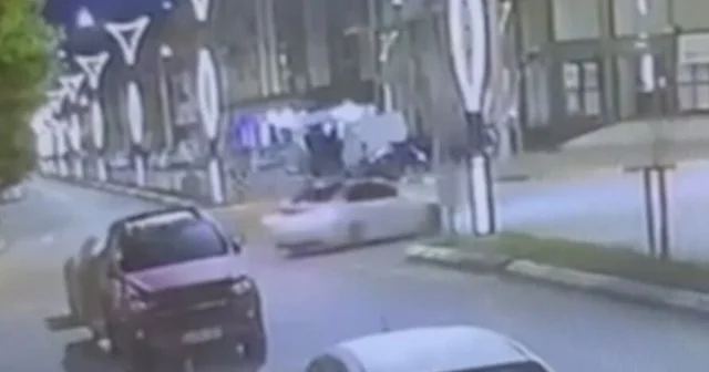 Kavşakta drift şovu pahalıya patladı Sakarya Haberleri