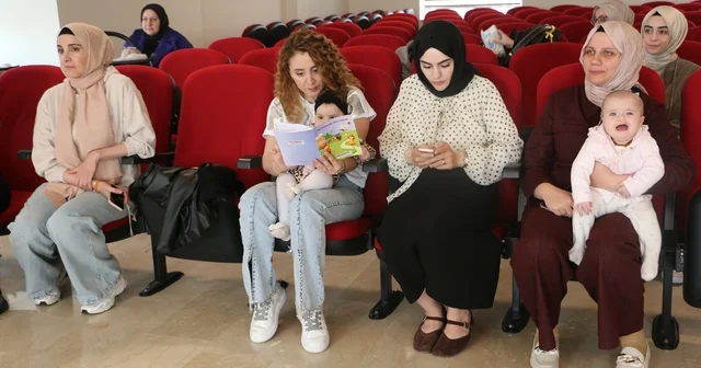 Diyarbakır da lohusa anneler için bilgilendirme toplantısı düzenlendi Diyarbakır Haberleri