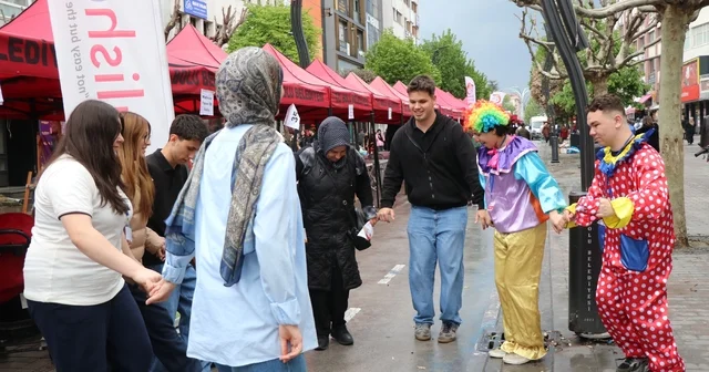 Bolu da dolu sonrası vatandaşlar halay çekti Bolu Haberleri