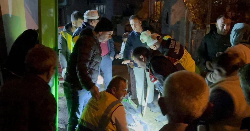 Babasını tabancayla vurarak öldürüp jandarmaya teslim oldu