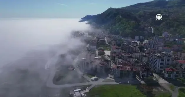 Kastamonu dan muazzam görüntü: Denizin üstündeki sis dron ile görüntülendi
