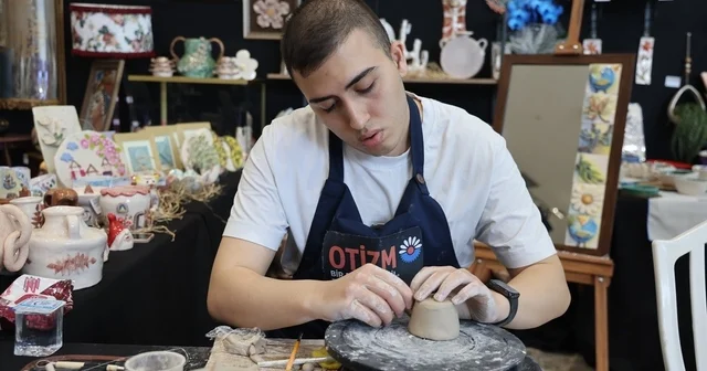 Otizmden üniversiteye uzanan Metehan ın başarı hikayesi Kocaeli Haberleri