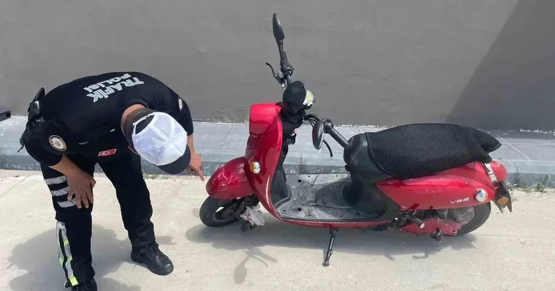 Karaman’da elektrikli bisiklet devrildi: 1’i ağır 2 yaralı
