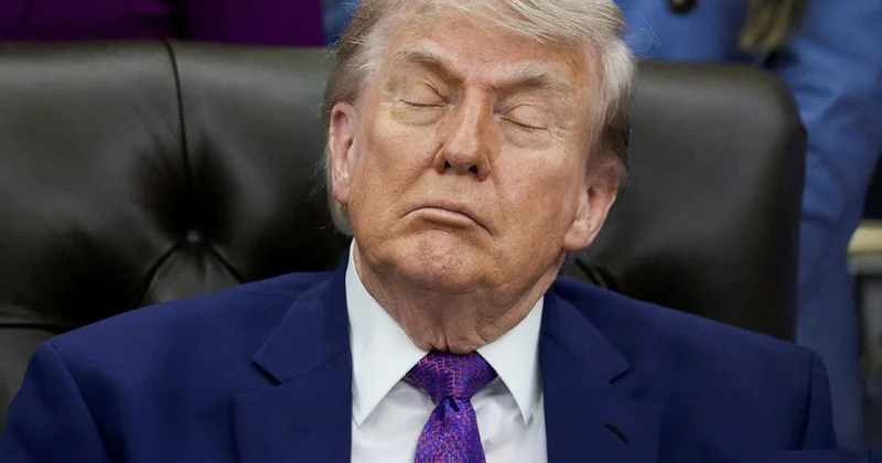 Trump toplantıda uyuyakaldı, Beyaz Saray dan sert bir açıklama geldi