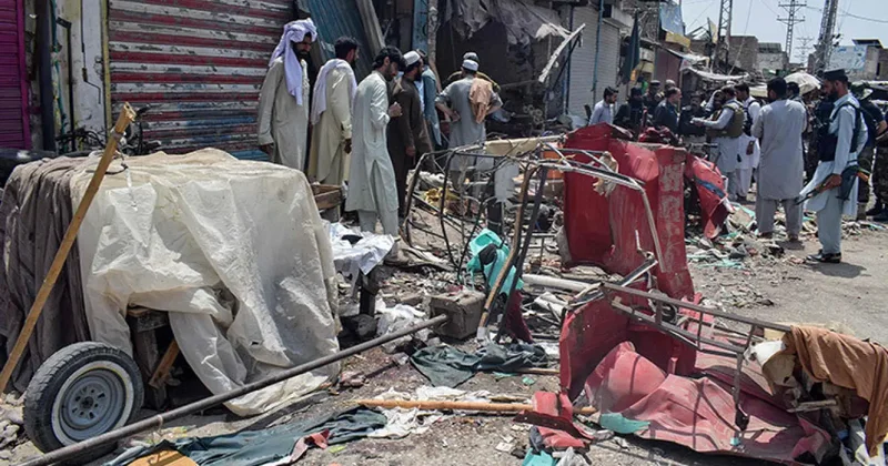 Pakistan da patlama: Karakol yakınında dehşet anları