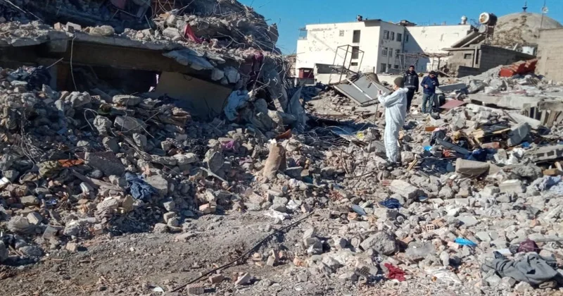 Depremde 77 kişinin öldüğü Hünkar Apartmanı na ilişkin davada karar