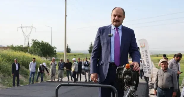 Şanlıurfa haberleri Şanlıurfa da asfalt yatırımı! Başkan Gülpınar: Vatandaşımızın duasını almak bize yetiyor 12 Mayıs 2026
