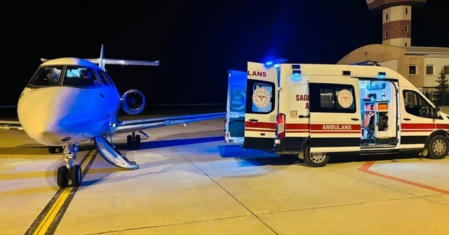 Ağrı da kalp yetmezliği tanısı bulunan çocuk, uçak ambulansla Ankara ya sevk edildi Ağrı Haberleri