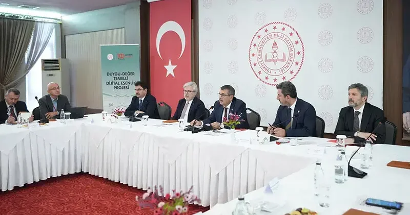 Bakan Tekin: Çocuklarımızın ilgisini yakalayan içerikler onların gelişimini de gözeten hassasiyetle üretilmeli