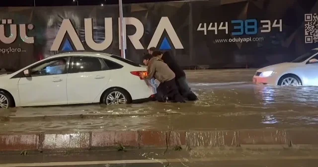 Kayseri de sağanak etkili oldu VİDEO İZLE