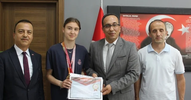 Makedonya da altın madalya kazanan öğrenciden Türkiye şampiyonluğu Aydın Haberleri