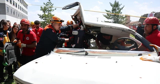 İmranlı da deprem tatbikatı düzenlendi Sivas Haberleri