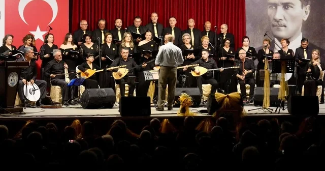 Burhaniye de Yaza Merhaba Konseri büyük ilgi gördü Balıkesir Haberleri