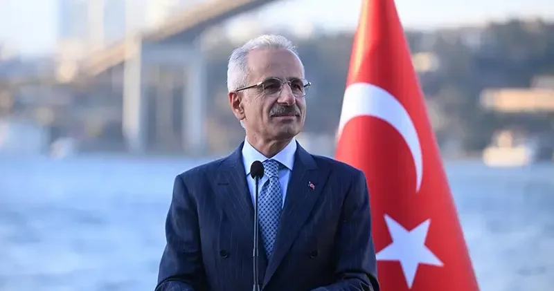 Bakan Uraloğlu: 4 ayda 15 bin 639 gemiye kılavuzluk hizmeti verildi