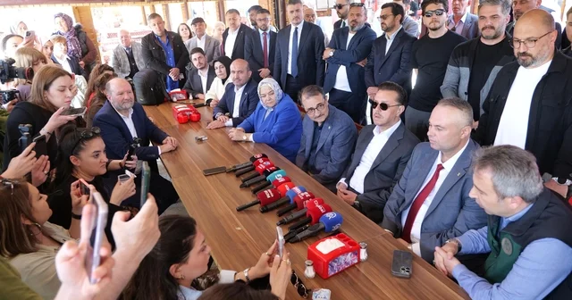 AK Parti Eskişehir milletvekilleri gazetecilerle bir araya geldi Eskişehir Haberleri