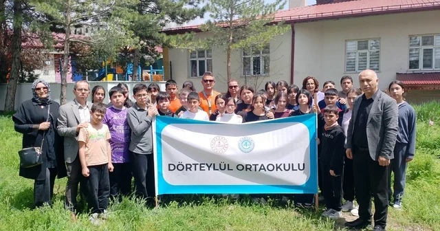 Maraşlı öğrencilerin isimleri Sivas ta yaşatılacak Sivaslı öğrenciler, Maraş saldırısında ölen öğrencilerin isimlerini diktikleri fidanlarla yaşatacak Sivas Haberleri