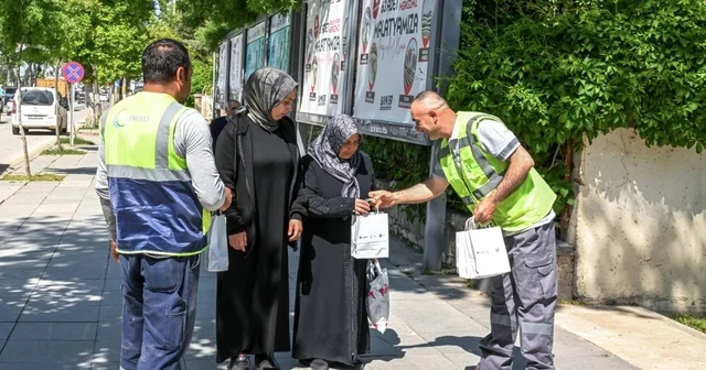 Büyükşehir Belediyesi vatandaşlara ücretsiz 20 bin fide dağıttı Malatya Haberleri