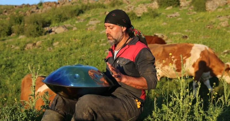 Rezidans hayatını bıraktı, köye döndü: Ünlü müzisyen artık çobanlık yapıyor Sözcü Gazetesi