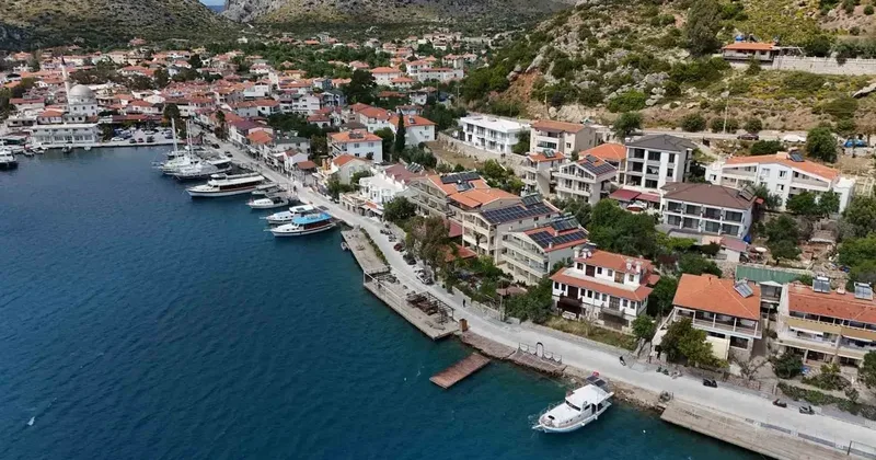 Bozburun sahili yeni yüzüne kavuştu