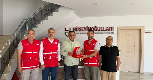 Kızılay dan Veysi Duyan a Yılın Bağışçısı ödülü Mardin Haberleri