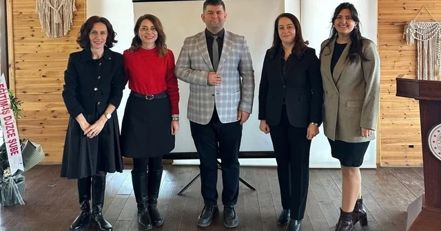 Yapılan çalışmalar meyvesini verdi Çilimli nin eğitim hamlesine üstün başarı ödülü Düzce Haberleri