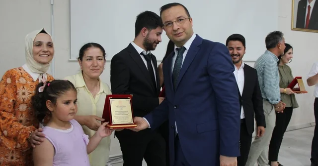 Cizre de 7 den 70 e Okuyan Cizre projesinde dereceye girenler ödüllendirildi Şırnak Haberleri