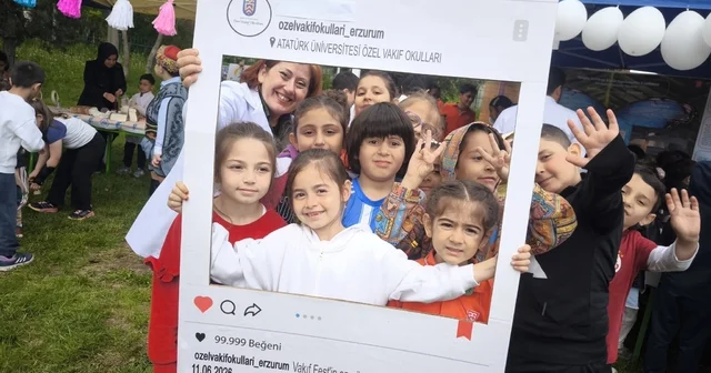 Atatürk Üniversitesi özel vakıf okullarında VakıfFest coşkusu: Bilim, sanat ve teknoloji aynı çatı altında buluştu Öğrencilerin üreten ve sorgulayan yönleri festival atmosferinde ön plana çıktı Erzurum Haberleri