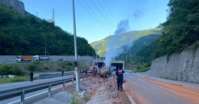 Bariyerlere çarpan kamyon yandı: 1 ölü Trabzon Haberleri