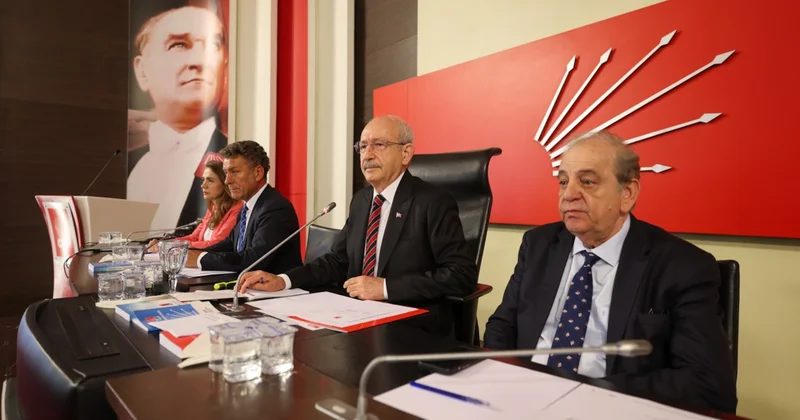 Kılıçdaroğlu yönetimi ısrarcı: Kurultay yapılamaz, il ve ilçe kongreleri yapacağız Sözcü Gazetesi
