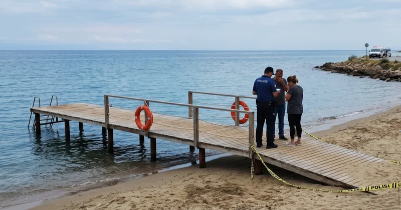 İskeleden denize atlayan çocuk boğularak can verdi Sözcü Gazetesi
