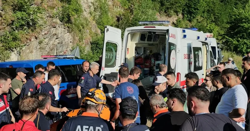 Arkadaşlarıyla şelaleye giren gencin cansız bedenine ulaşıldı