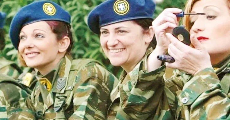 Komşu’nun kadın asker projesi tutmadı