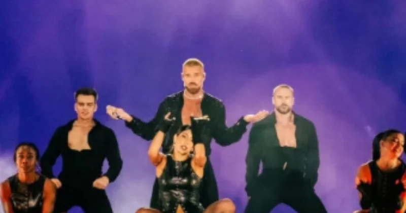 15 yıl aradan sonra İstanbul da sahne aldı: Ricky Martin’den Türkçe sürpriz Sözcü Gazetesi
