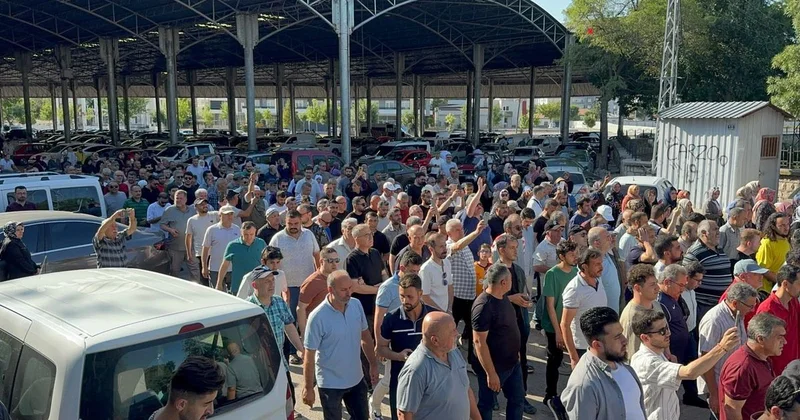 Kırmızılı Kadın Sultan Özcan hayatını kaybetti